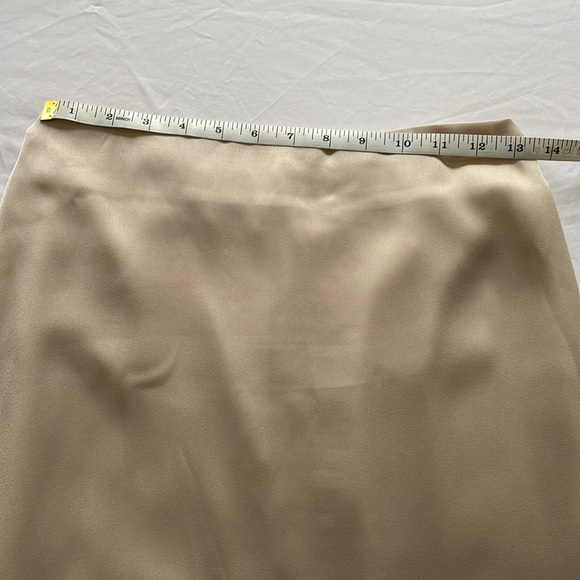 Slip style midi skirt - Picture 7 of 7